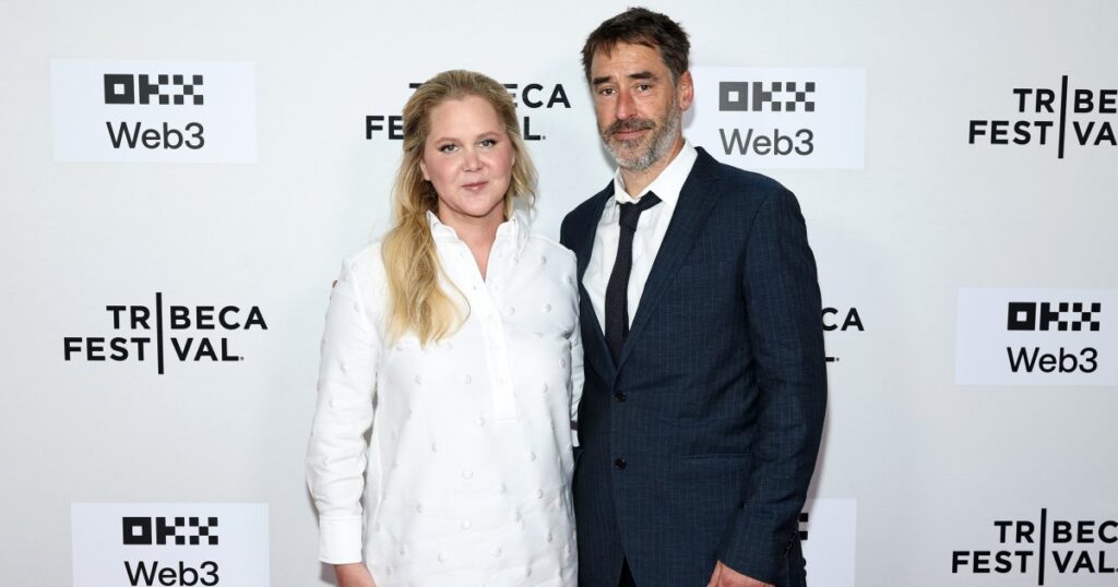 Amy Schumer’s Celebrity Friends Offer Support After Split Amy Schumer's Celebrity Friends Offer Support After Split