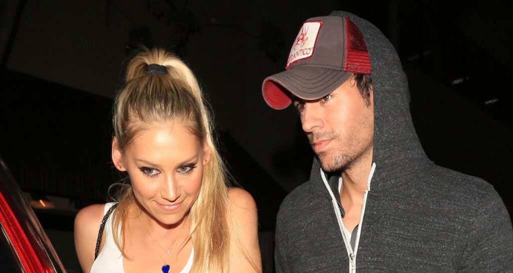 Anna Kournikova Shares First Photo of All Four Kids with Enrique Iglesias | Anna Kournikova, Celebrity Babies, Enrique Iglesias | Celebrity News and Gossip | Entertainment, Photos and Videos Anna Kournikova Shares First Photo of All Four Kids with Enrique Iglesias | Anna Kournikova, Celebrity Babies, Enrique Iglesias | Celebrity News and Gossip | Entertainment, Photos and Videos