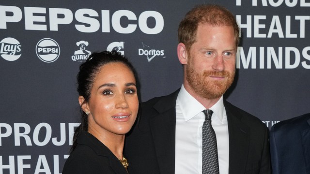 Prince Harry to Spend Christmas With King, but There’s a Catch — Source Yahoo entertainment home