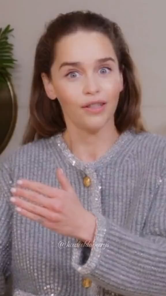 Emilia Clarke on the best beauty advice she’s been given: “Don’t pluck your eyebrows, even if people say ‘we are coming back to the thin eyebrows’, no they won’t, it’ll come full circle, believe in your eyebrows”