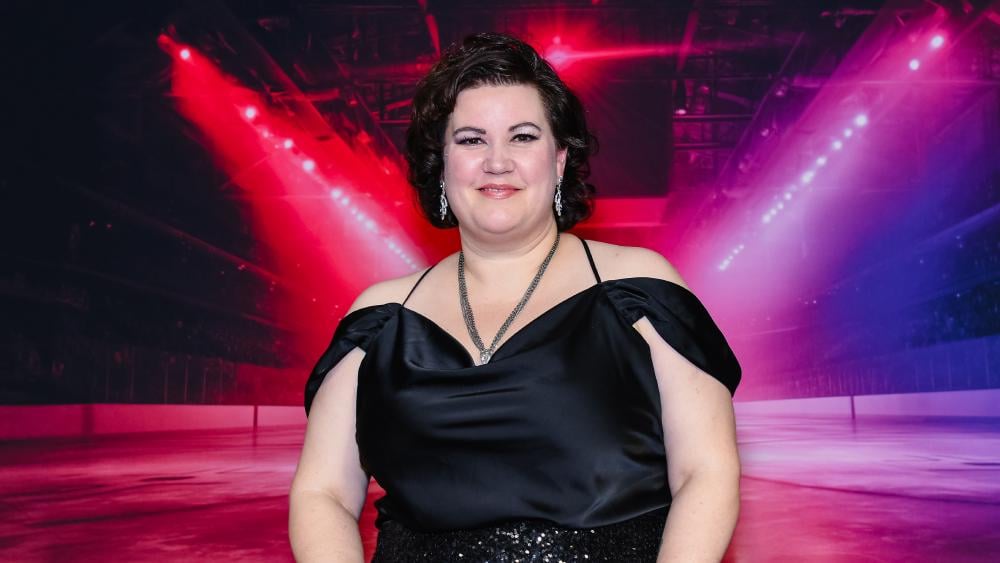 Heated Rivalry novelist Rachel Reid on writing after her Parkinson's diagnosis - "I can barely control a mouse. I can’t type for very long. It’s hard for me to sit in a chair for very long. I need to figure out new ways to write."