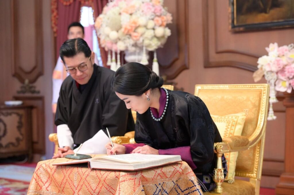 King and Queen of Bhutan awarded honorary doctorate degrees by Chulalongkorn University in Bangkok