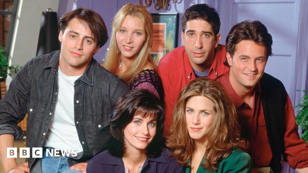 Friends set for new UK streamer as HBO Max reveals launch plans Actors clockwise from bottom left, Courteney Cox as 'Monica Geller', Matt LeBlanc as 'Joey Tribbiani', Lisa Kudrow as 'Phoebe Buffay', David Schwimmer as 'Ross Geller', Matthew Perry as 'Chandler Bing', Jennifer Aniston as 'Rachel Green' in a 'Friends' group portrait, June 15th 1994.