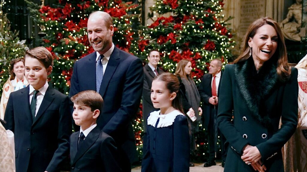 Prince William and Kate Middleton interrupt Christmas break with festive post