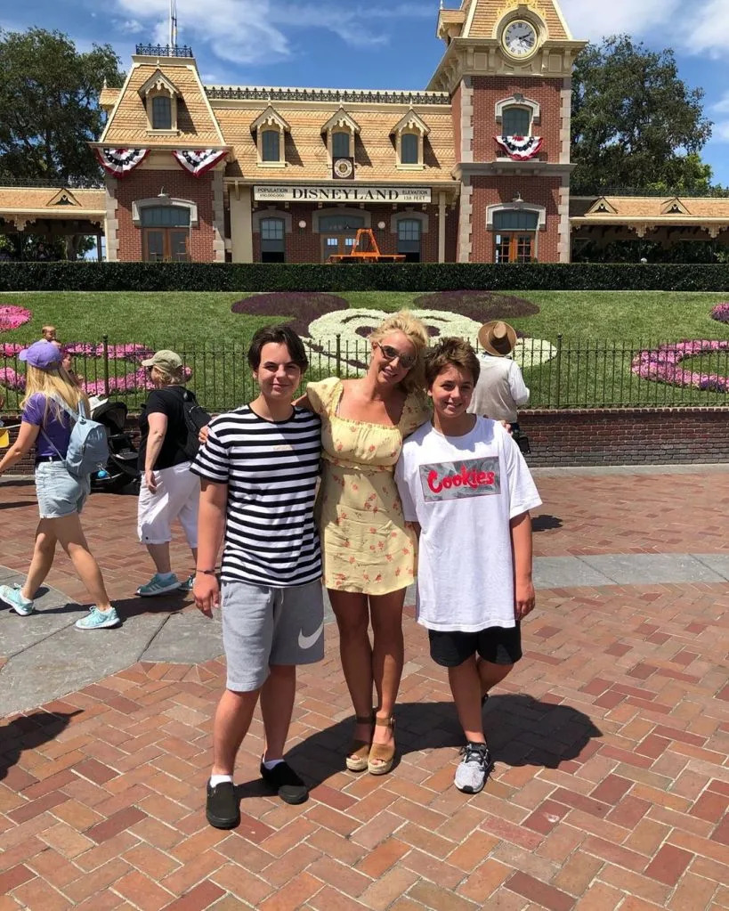 She and Jayden (right) reportedly “bonded” during their “beautiful” celebration. Instagram