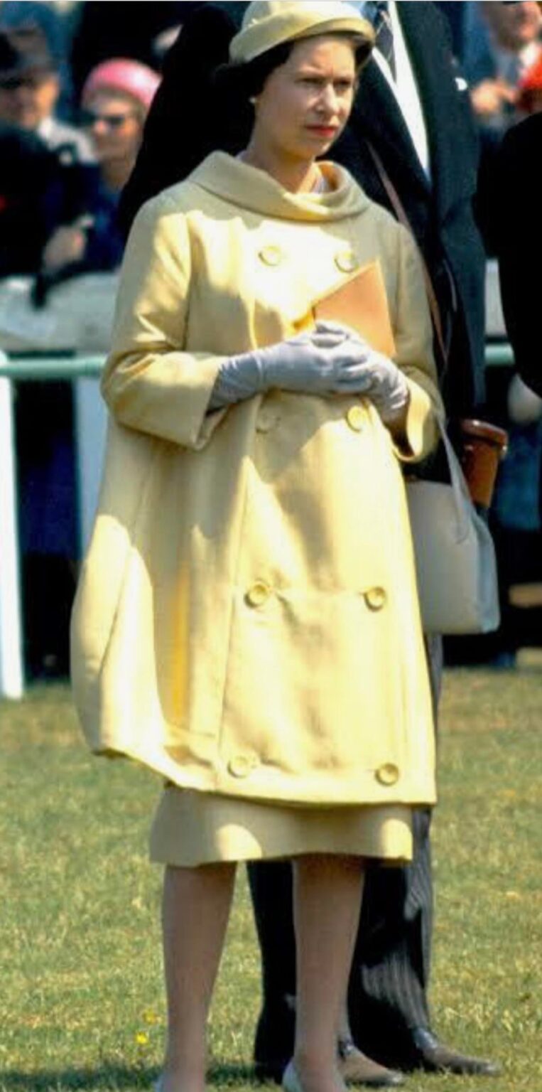 Sweet and pretty Pregnancy Fashion of The Modern Queens and Queen Consorts.