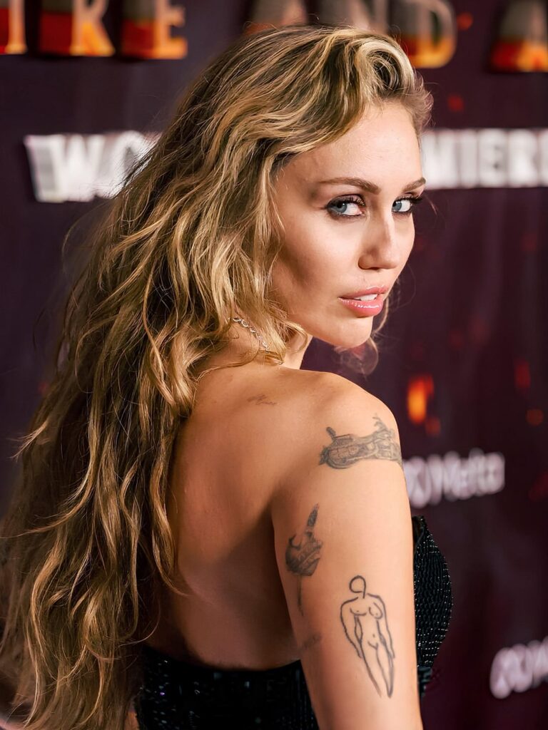 Miley Cyrus | Avatar: Fire and Ash Premiere | Hollywood, California | December 1, 2025
