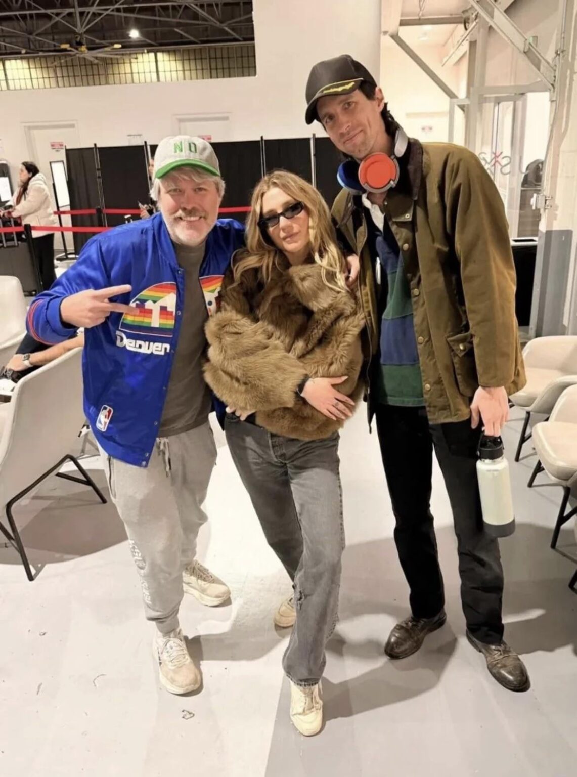 Kesha reunites with 3OH!3 in new photo