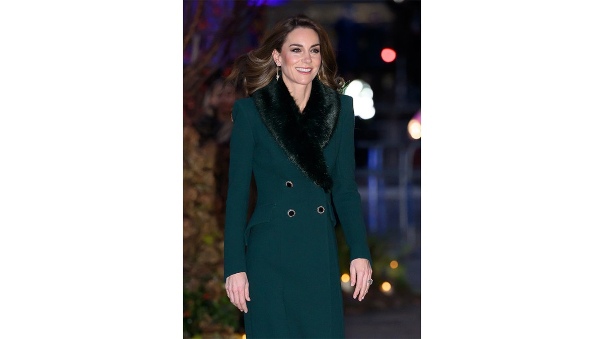 Kate Middleton arrives at her Christmas carol service