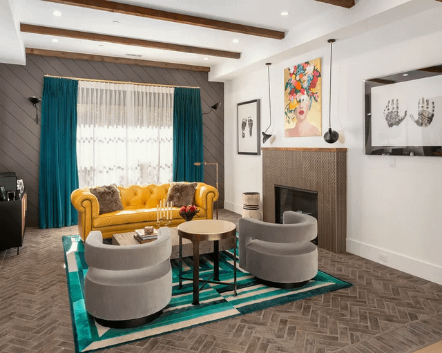 Kelly Clarkson's $10 million Los Angeles Mansion she shared with her ex-husband Brandon Blackstock