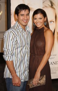 Mario Lopez & Ali Landry during "White Oleander" Premiere - Los Angeles at Grauman's Chinese Theatre in Hollywood, California, United States. (Photo by Gregg DeGuire/WireImage)