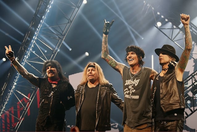 TOMMY LEE On His MÖTLEY CRÜE Bandmates: ‘We’re Actually Closer Now Than We’ve Ever Been’ BLABBERMOUTH.NET