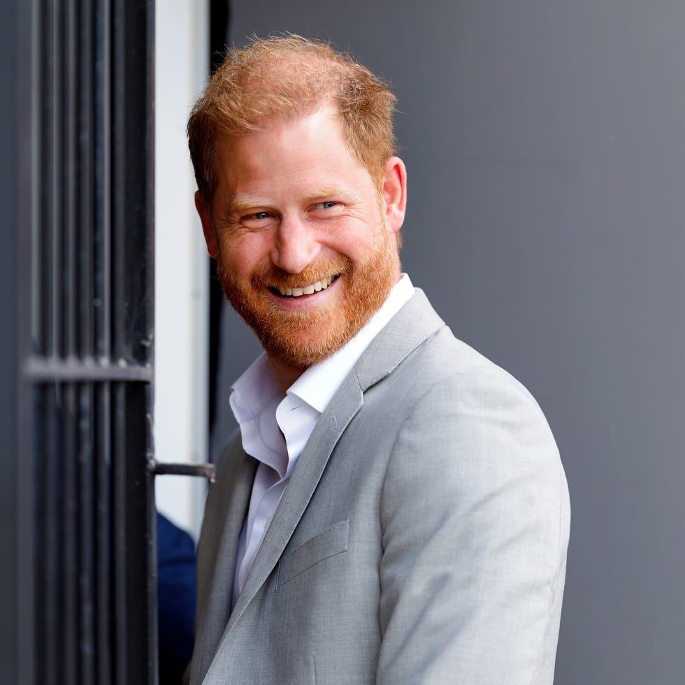 prince harry takes swipe at royal family in new speech