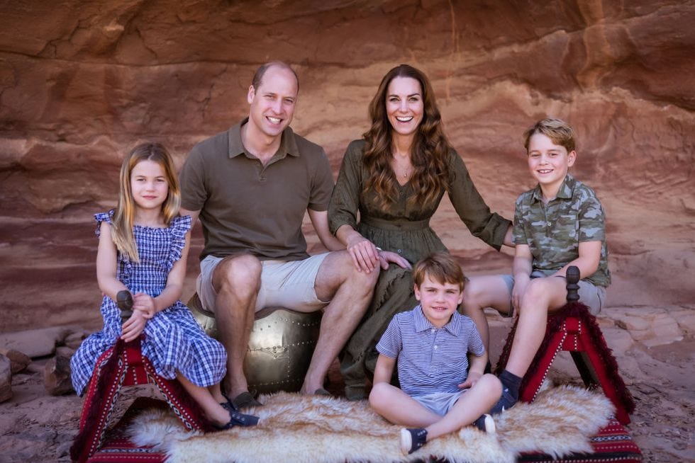 the duke and duchess of cambridge christmas portrait