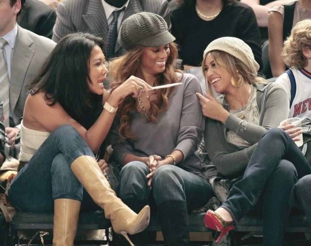 Throwback to Beyoncé, Tyra Banks, and Kimora Lee, ft. Jay Z at a NY Knicks game in 2007