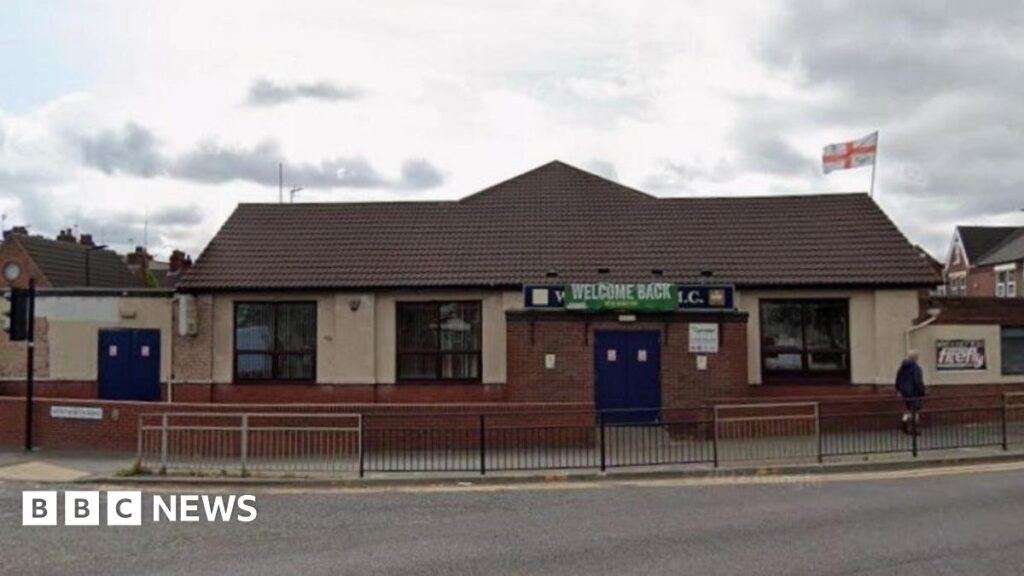 Former Doncaster working men’s club could be demolished A single storey building, with a navy blue double door and three large windows. There is a banner saying "Welcome back" above the door, and an England flag flying from a flag pole on the roof.