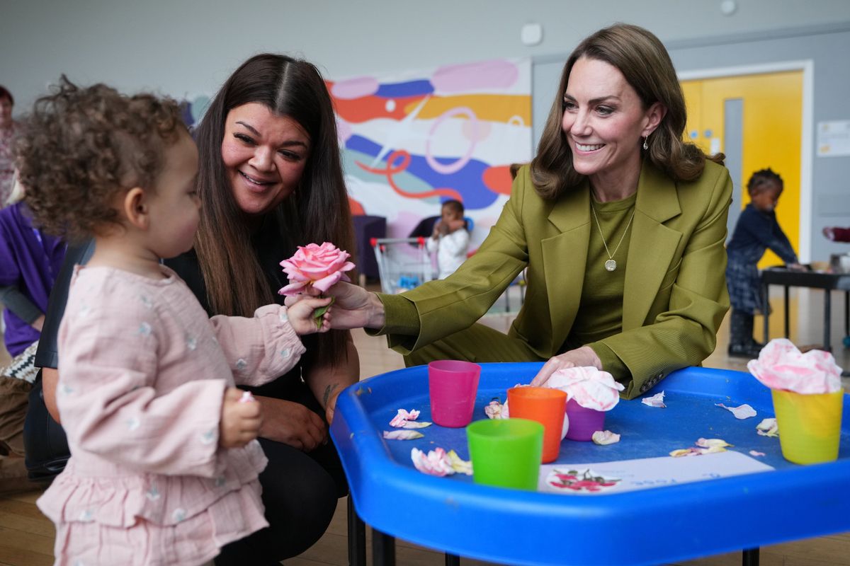 Kate with families at Home-Start Oxford in October 