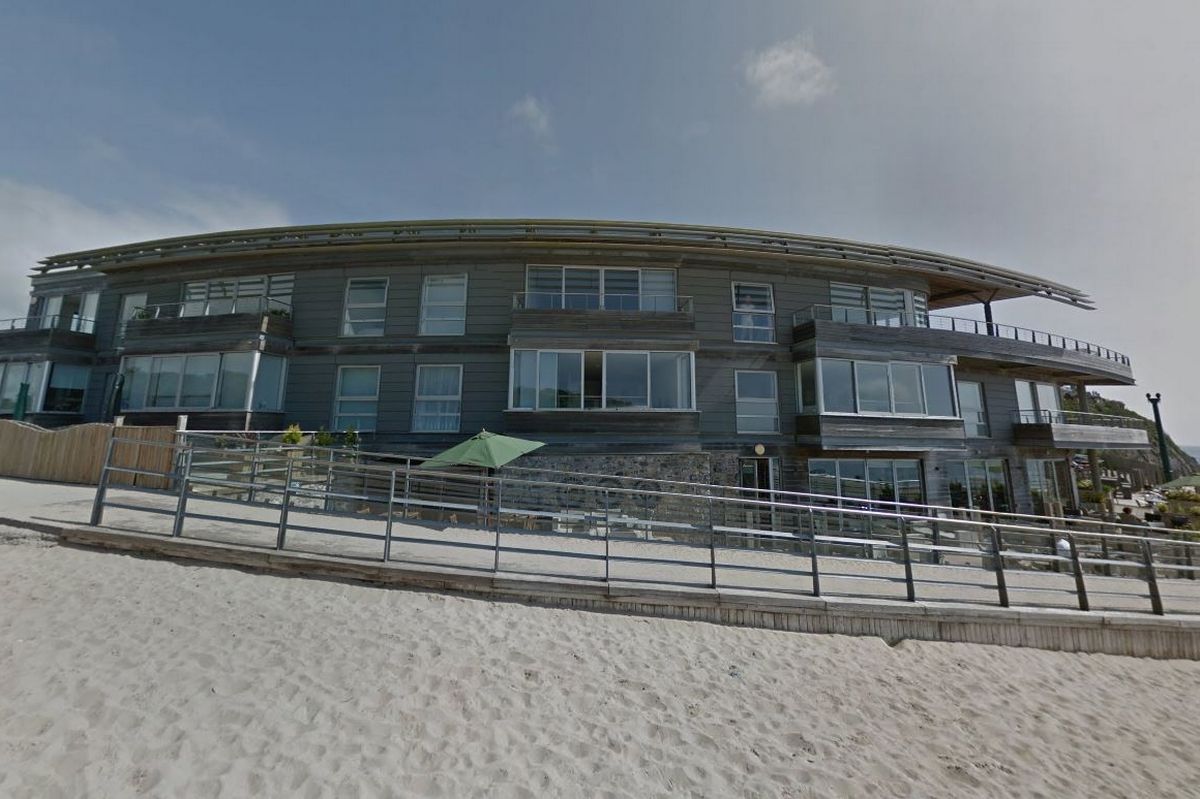 Salty's Beach Bar and Restaurant in Tenby is closing