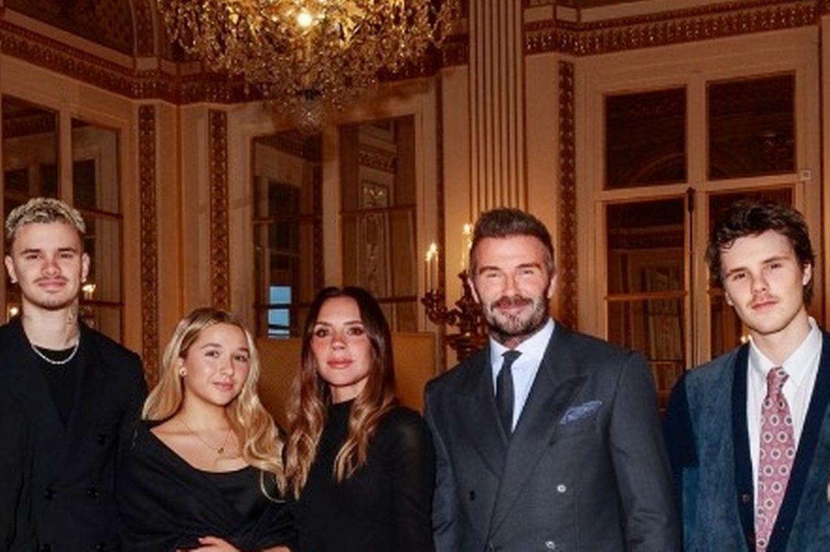 Victoria Beckham posted a new snap with her family