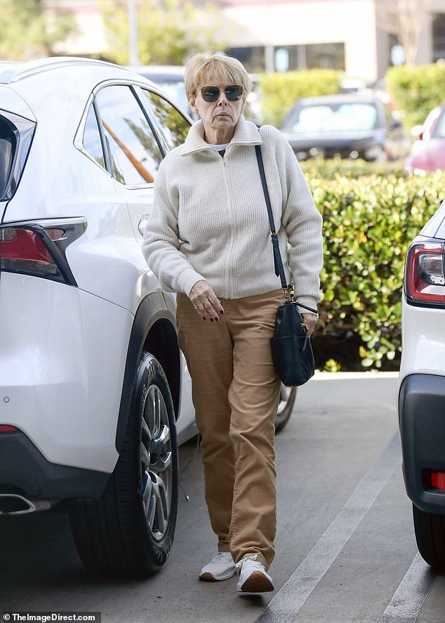 An actress who starred on a beloved 80s sitcom and worked alongside comedy legends Rodney Dangerfield and Robin Williams was spotted in Los Angeles