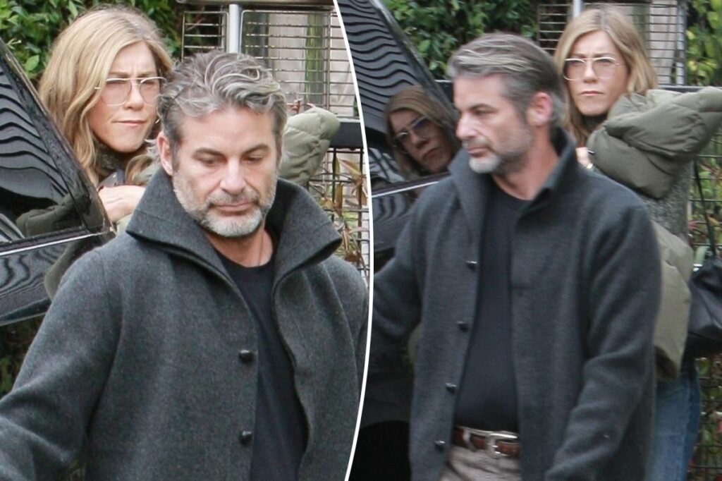 Jennifer Aniston supports boyfriend Jim Curtis at book event