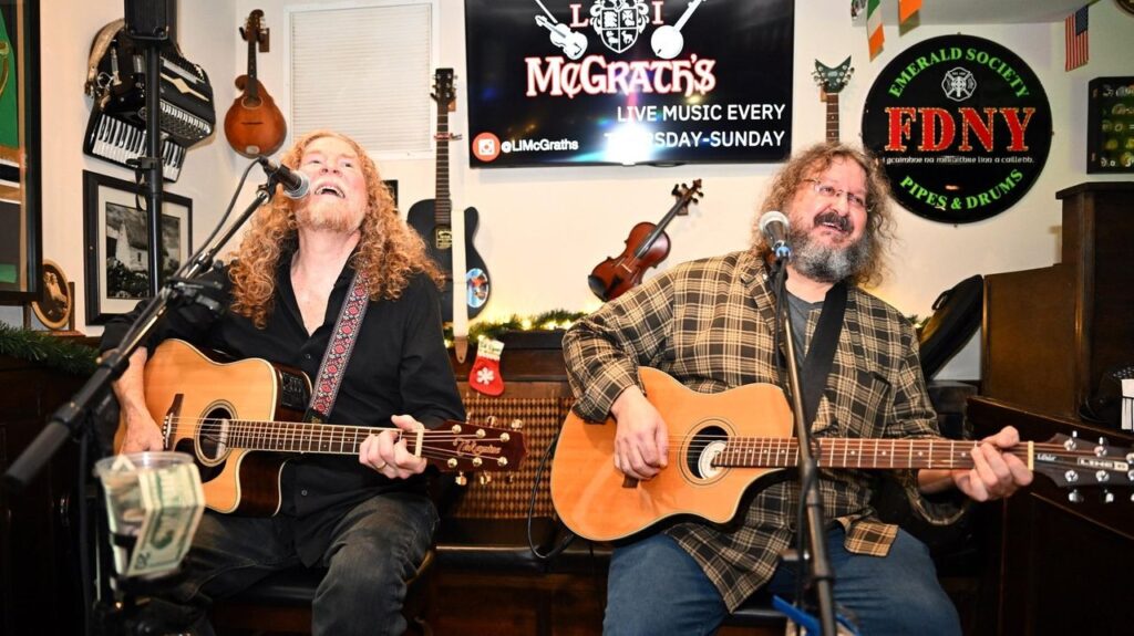 Fans remember the Grateful Dead's Bob Weir