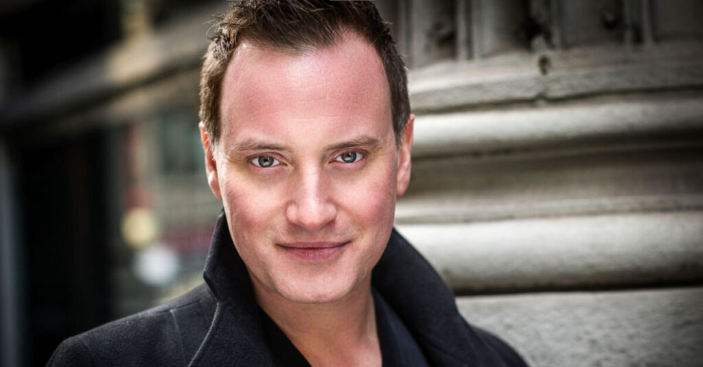 Les Misérables Tour Will Welcome Return of Hayden Tee Les Misérables Tour Will Welcome Return of Hayden Tee