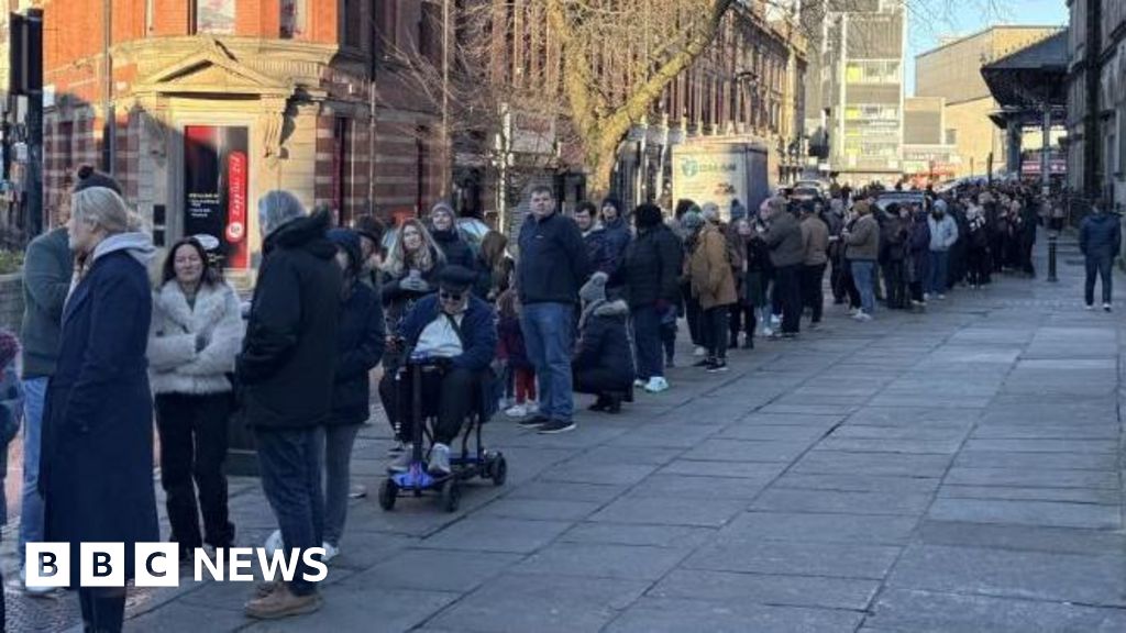 Museum steps in as Wallace and Gromit mania grips Preston