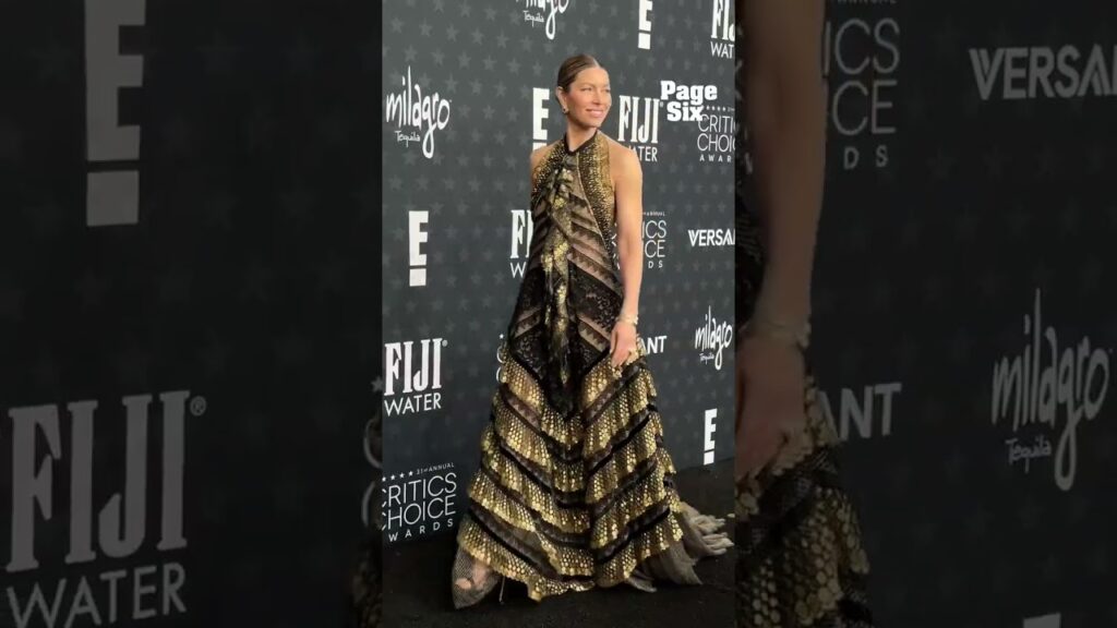 Jessica Biel has arrived to the 2026 Critics Choice Awards in Los Angeles 🖤🤎 #shorts