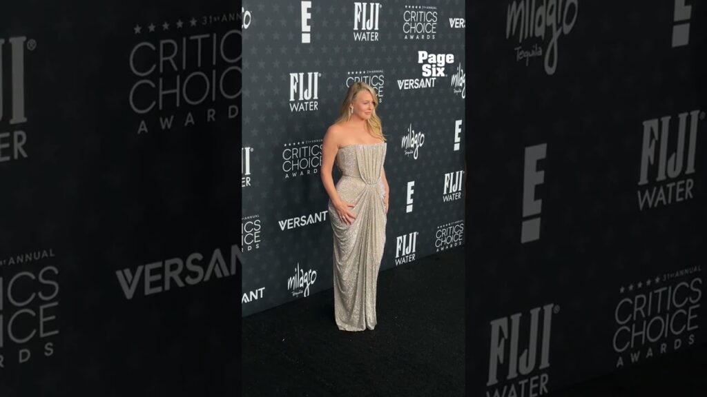 As IF! Our Clueless icon Alicia Silverstone has arrived to the 2026 Critics Choice Awards 💅 #shorts