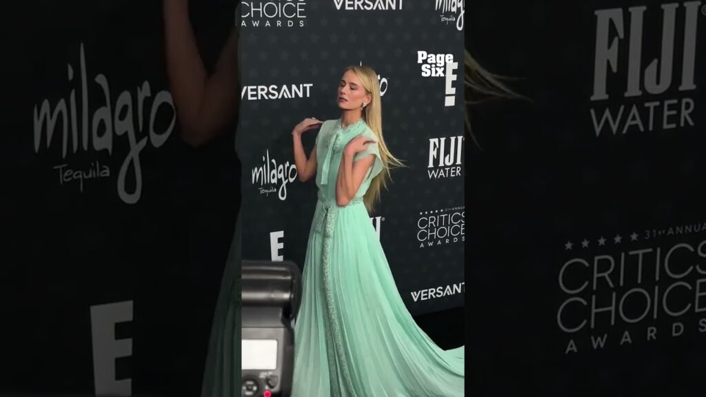 'Nobody Wants This' star Justine Lupe slayed in aquamarine at the 2026 Critics Choice Awards #shorts