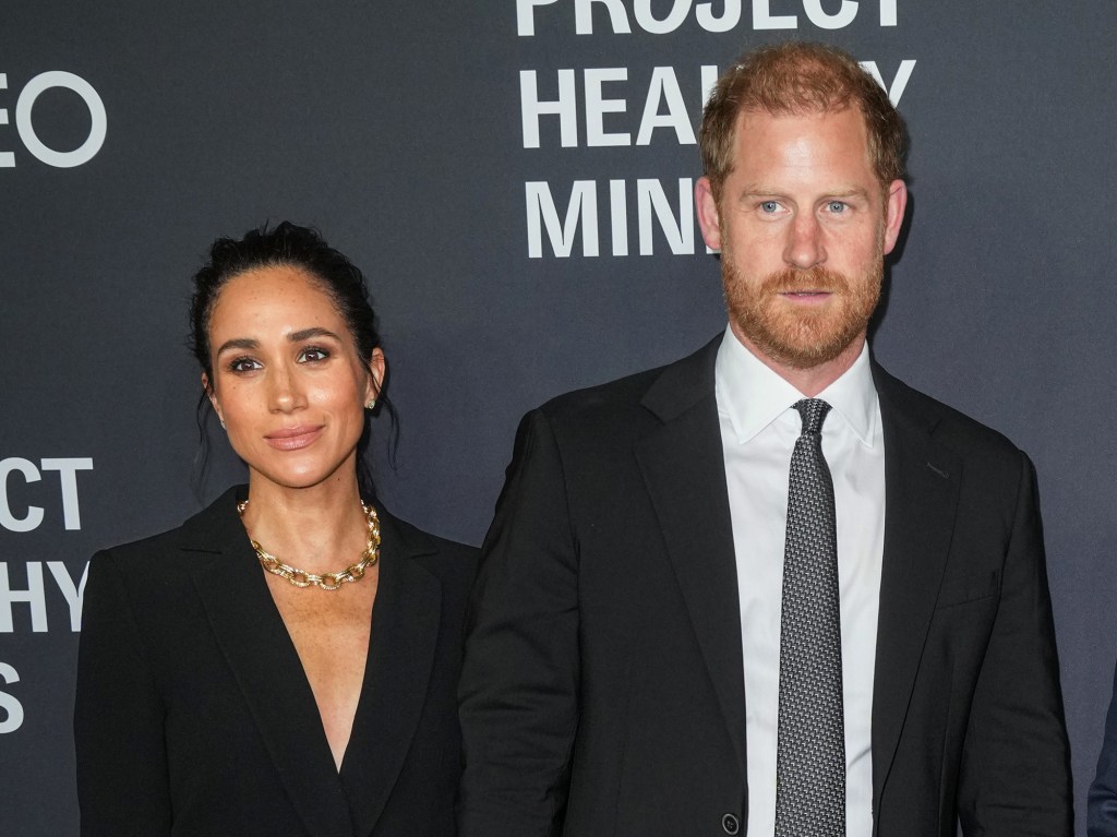 Prince Harry Hopes Archie & Lilibet Can Visit King Charles: Source Prince Harry Hopes Archie & Lilibet Can Visit King Charles: Source