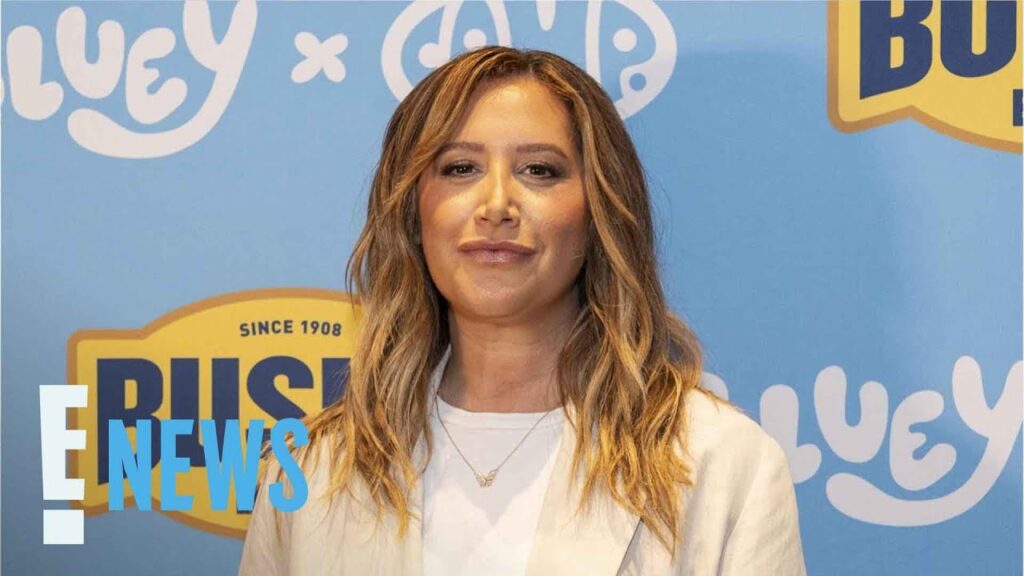 Ashley Tisdale Details Breaking Up With "Toxic" Celebrity Mom Group | E! News