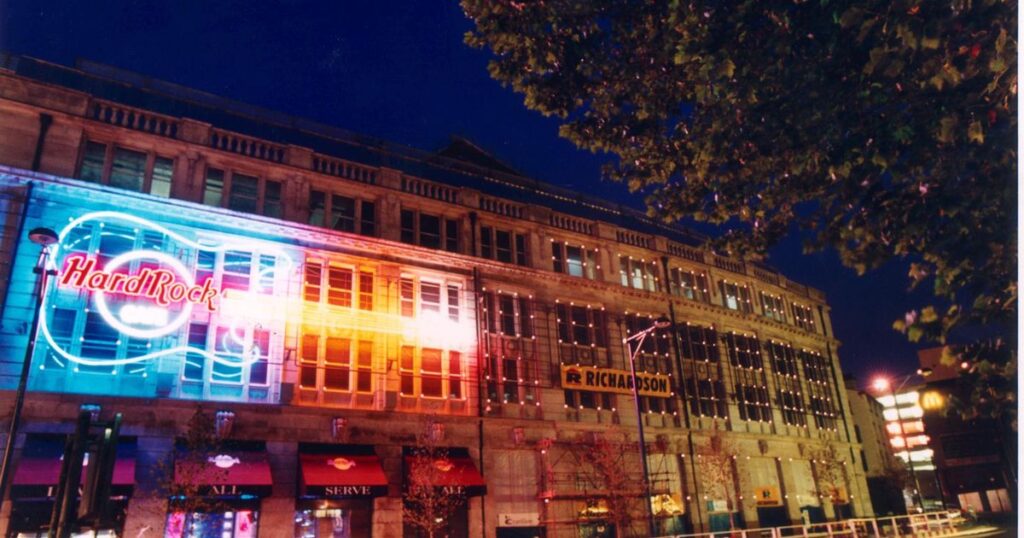 Major restaurant in Manchester’s Printworks closes ‘temporarily’ with its future in doubt Manchester Evening News
