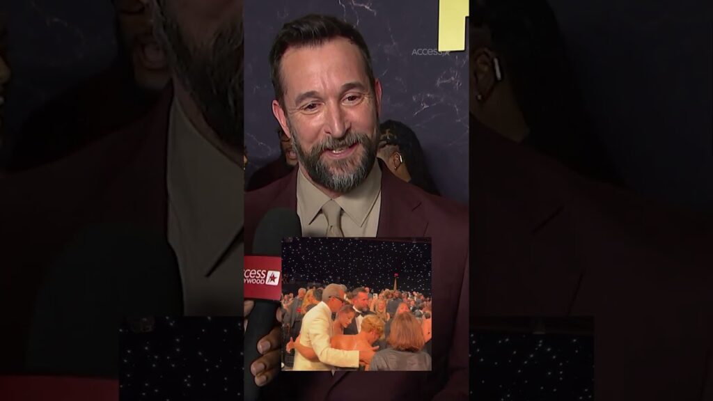 Noah Wyle Gushes Over Ariana Grande