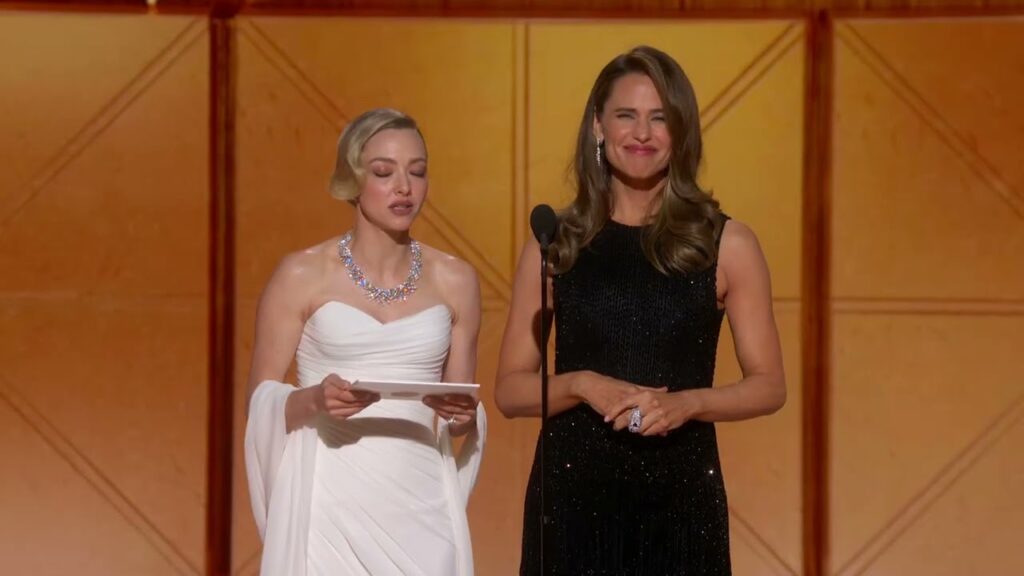Jennifer Garner & Amanda Seyfried Present Supporting Female Actor Motion Picture |83rd Golden Globes