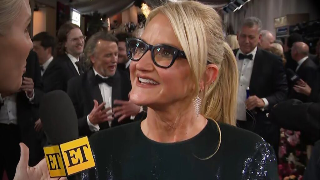 Why Mel Robbins’ 2026 Mantra Is ‘Let Me’ (Exclusive) Why Mel Robbins' 2026 Mantra Is 'Let Me' (Exclusive)
