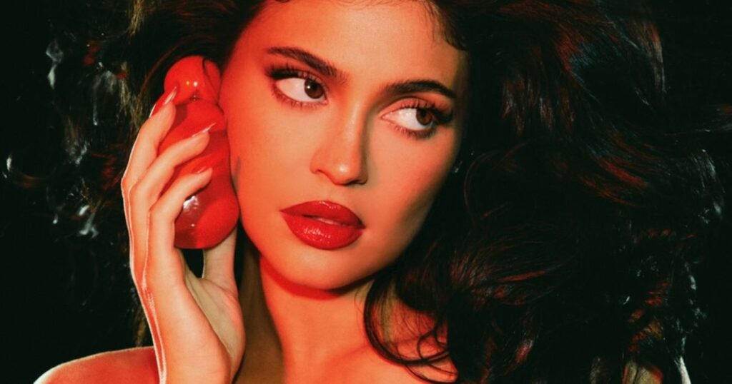 Kylie Jenner’s curves spill over red latex corset for ‘intense’ close-up snaps Ipso logo