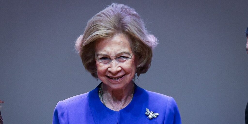 Royal cancels all engagements to be by her gravely ill sister's side