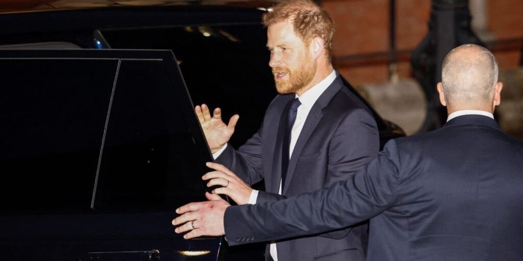 Prince Harry smiles and waves at media as he emerges after first day of High Court trial Prince Harry smiles and waves at media as he emerges after first day of High Court trial