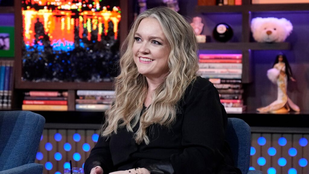 Colleen Hoover clarifies cancer diagnosis after concerned fan questions