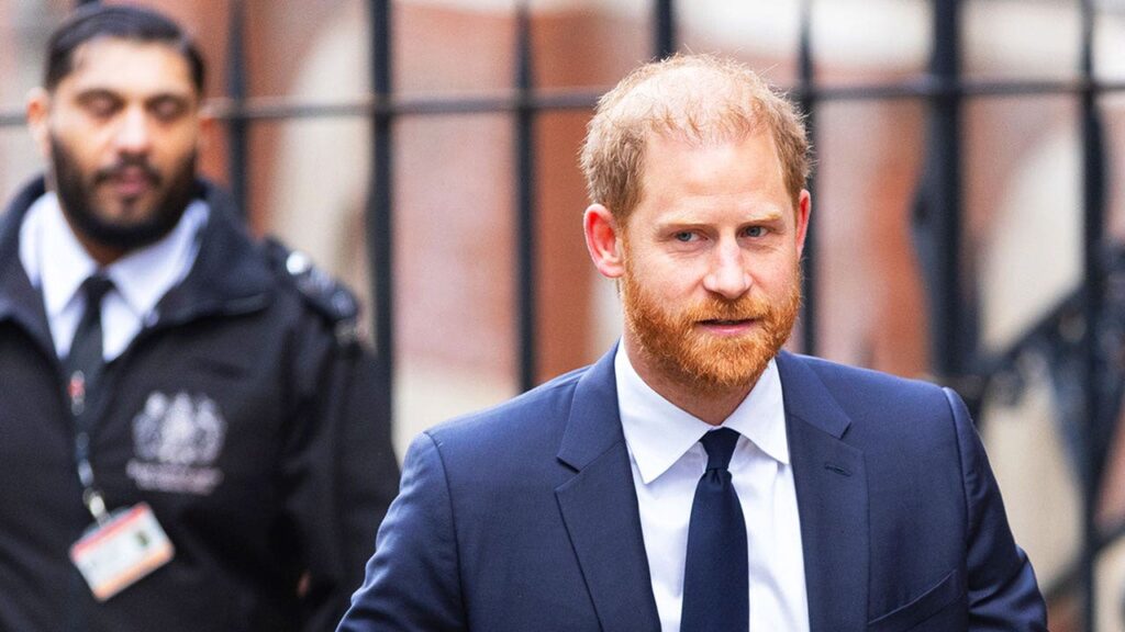 Prince Harry’s lawsuit alleges tabloid spying in ‘titanic’ battle: expert Prince Harry's lawsuit alleges tabloid spying in ‘titanic’ battle: expert