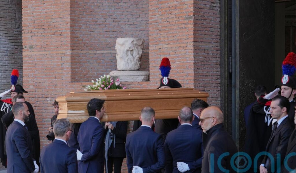 Celebrities from film and fashion attend Valentino funeral