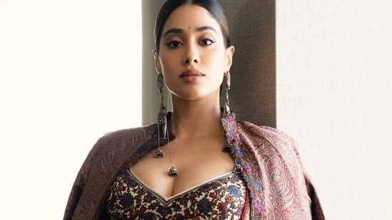 Janhvi Kapoor reacts to filmmaker’s video about ‘preaching’ artistic freedom yet ‘shaming’ spiritual people Cricket in L1