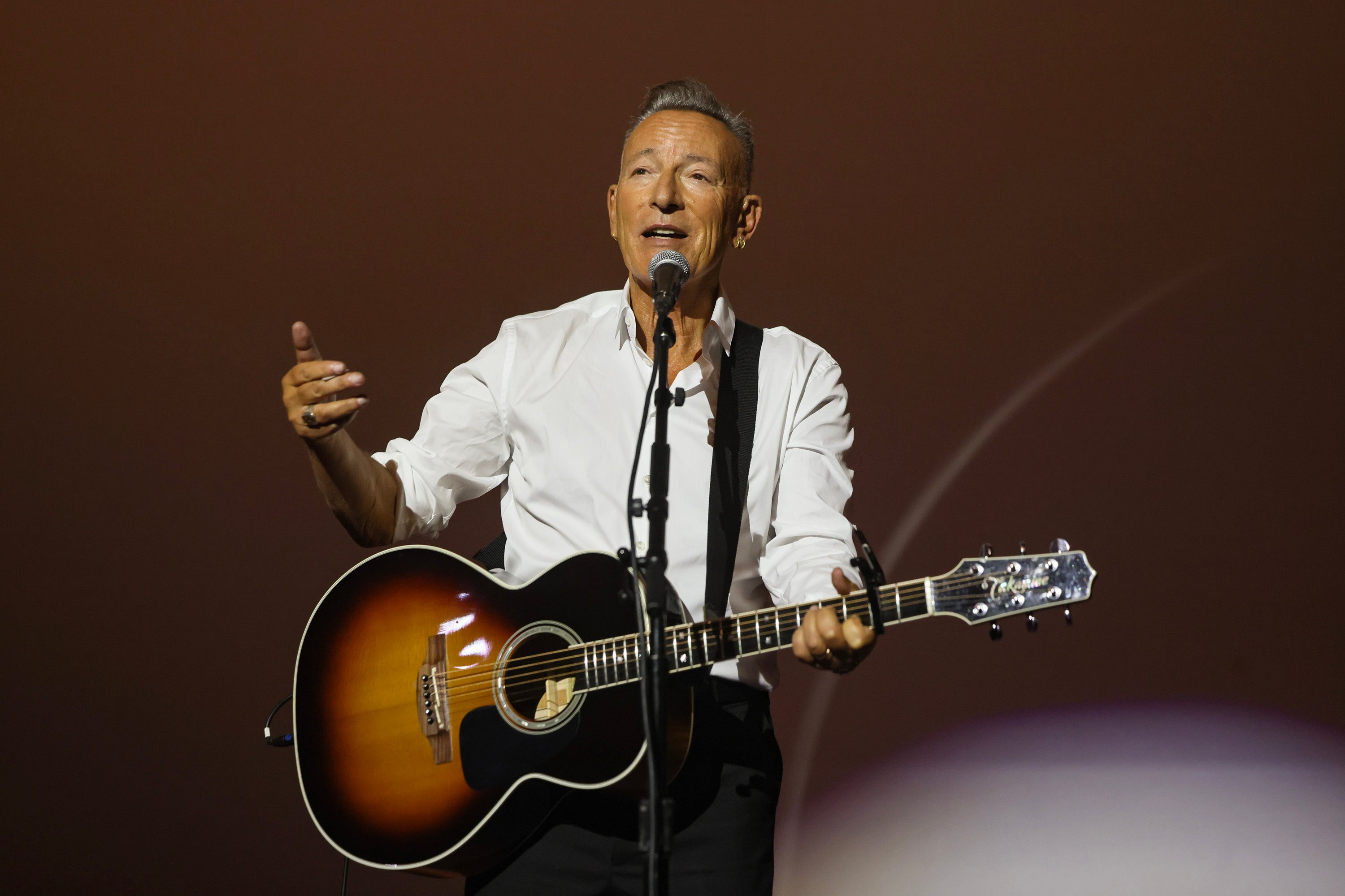 Bruce Springsteen has slammed Trump and ICE in a profound new song about the tragedies in Minneapolis