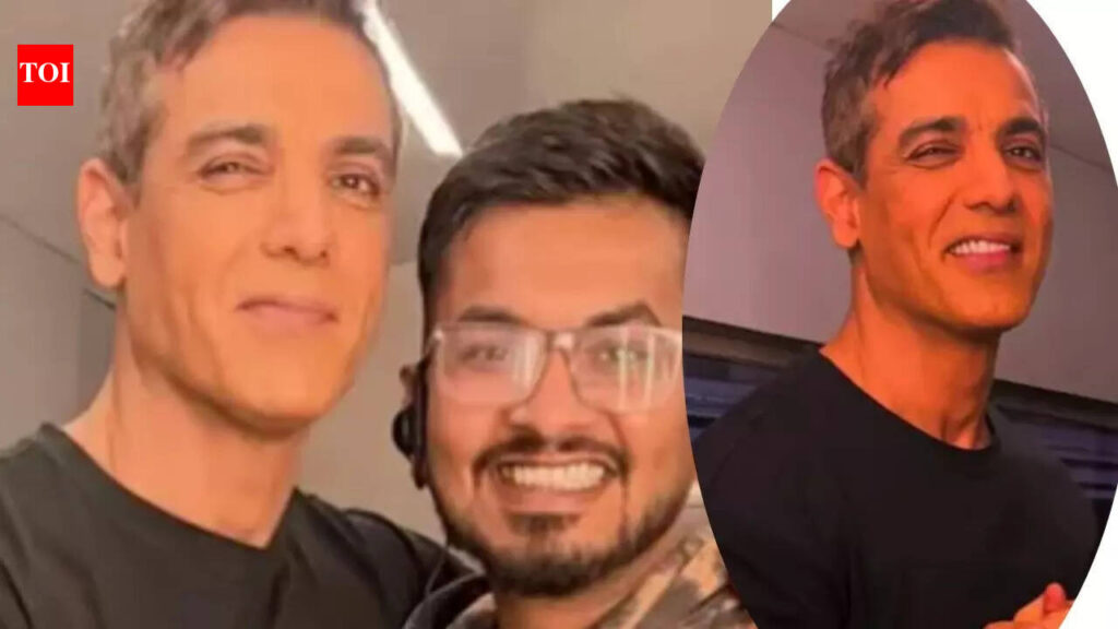 'Yeh kya hai?' John Abraham looks unrecognisable in latest PICS in a clean shaven look, shocked fans concerned about his health |