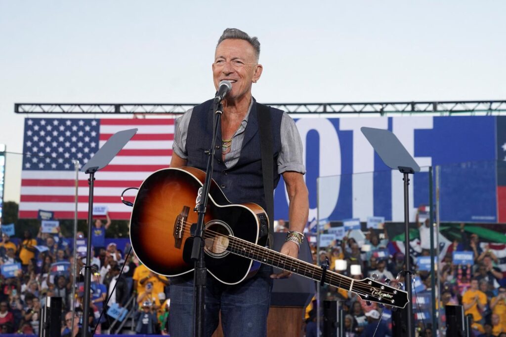 Springsteen dedicates fiery ode to the people of Minneapolis