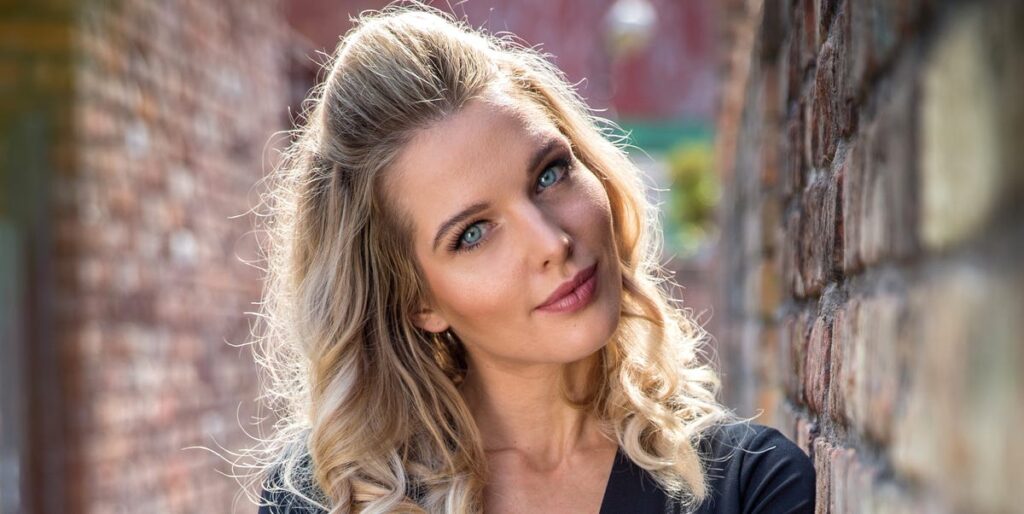 Coronation Street’s Helen Flanagan reveals surprise co-star feud Coronation Street's Helen Flanagan reveals surprise co-star feud