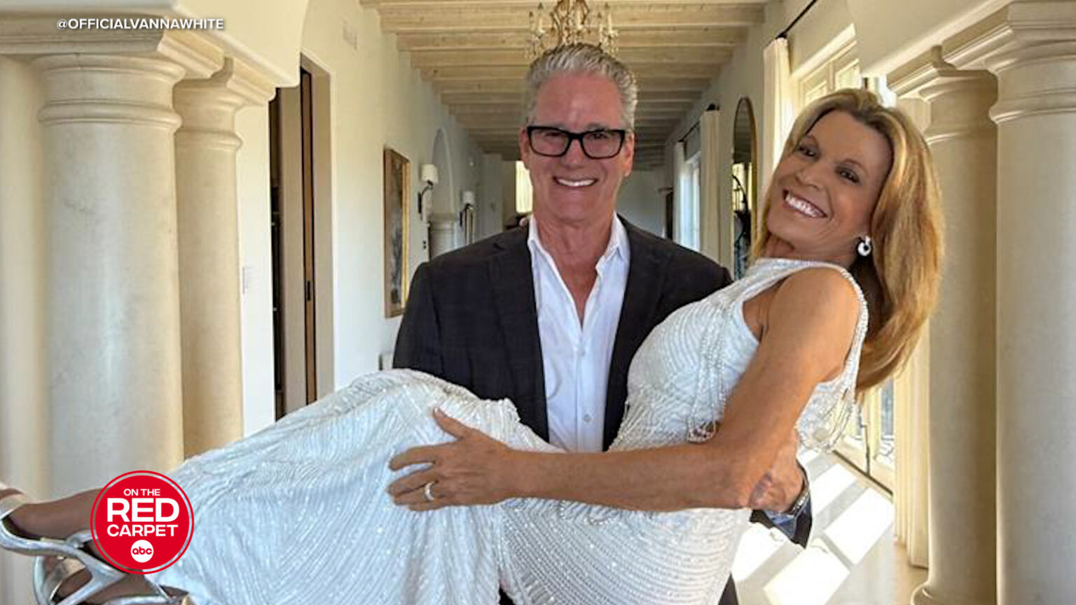 'Wheel of Fortune' star Vanna White announces surprise marriage on Facebook and Instagram