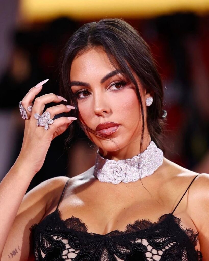 Georgina Rodriguez looked stunning at the 2025 Venice Film Festival red carpet event.